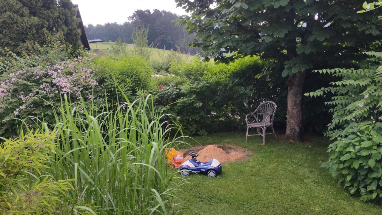 Ferienwohnung Adelhardt Eckersdorf 外观 照片