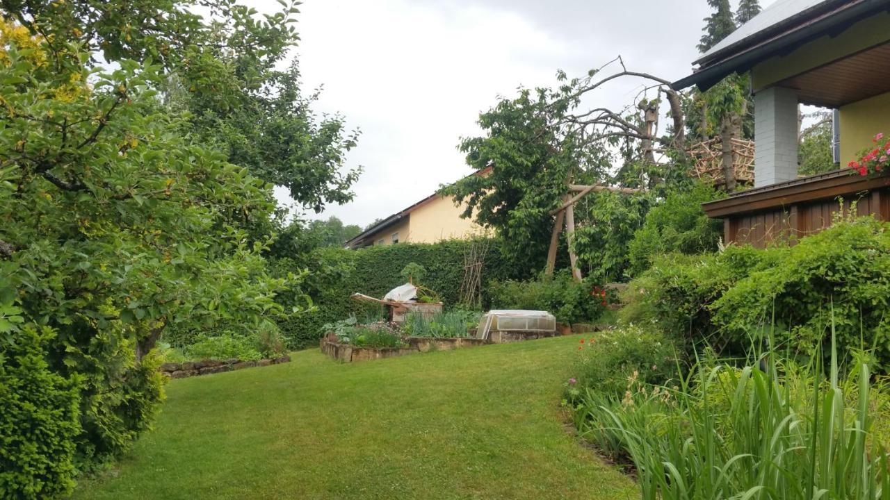Ferienwohnung Adelhardt Eckersdorf 外观 照片